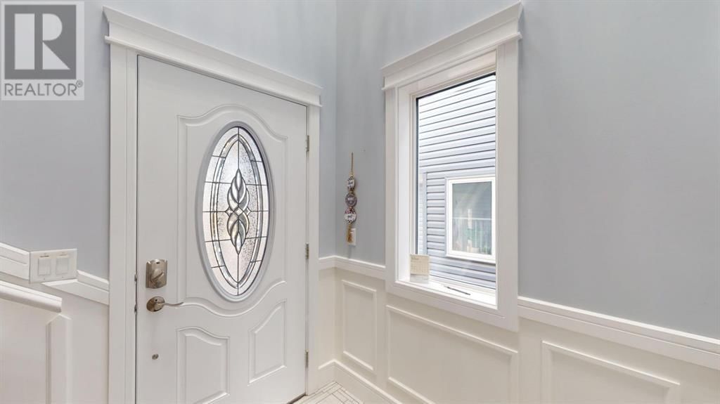 135 AIRMONT COURT Image 3