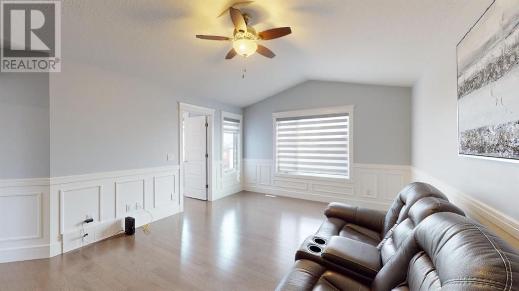 135 AIRMONT COURT Image 31