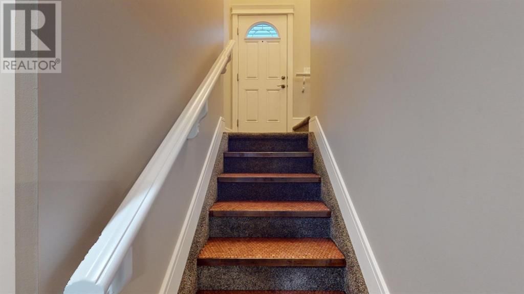 135 AIRMONT COURT Image 33