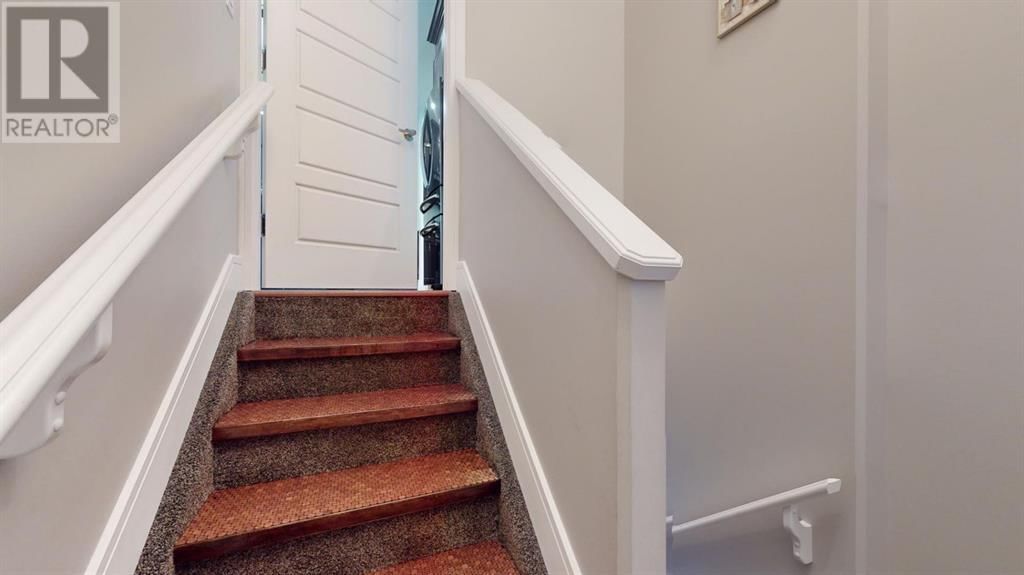 135 AIRMONT COURT Image 35