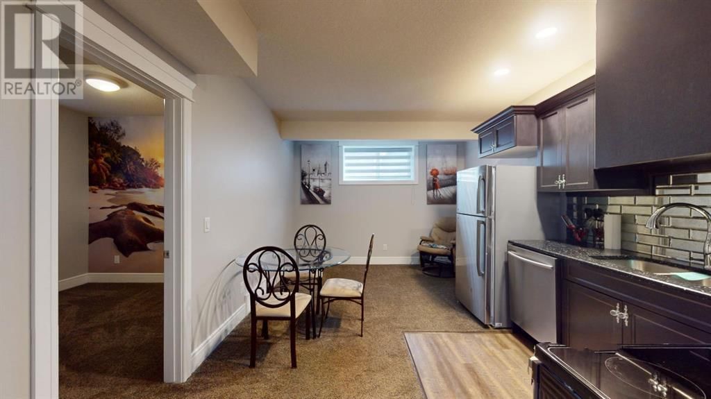 135 AIRMONT COURT Image 42