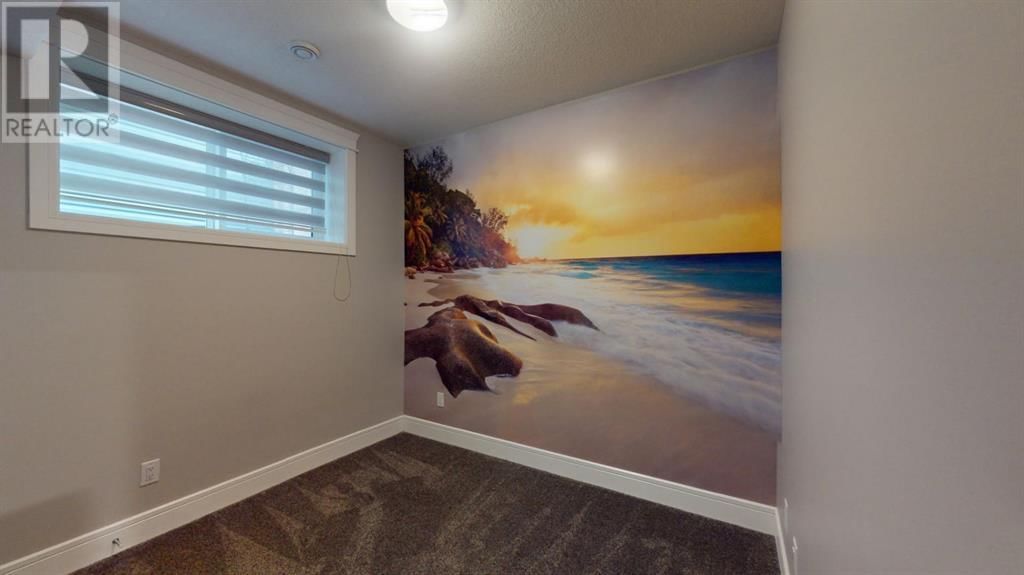 135 AIRMONT COURT Image 44