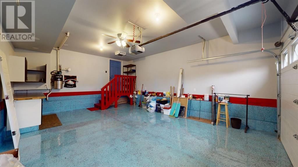 135 AIRMONT COURT Image 47