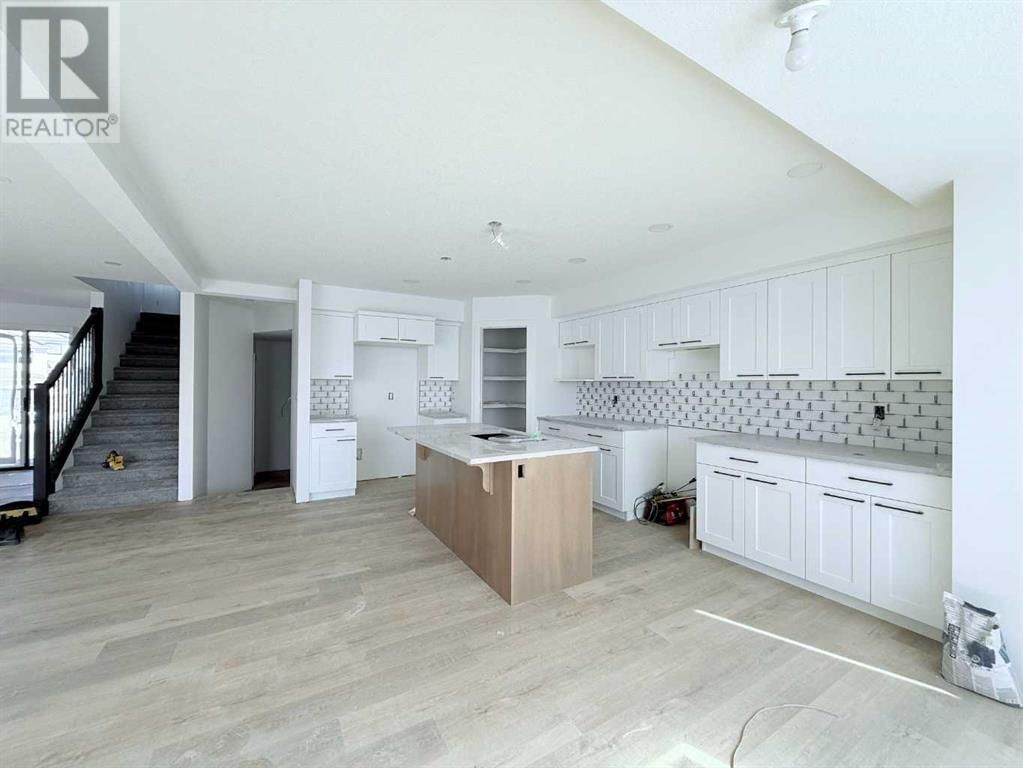 8533 71A AVENUE Image 4
