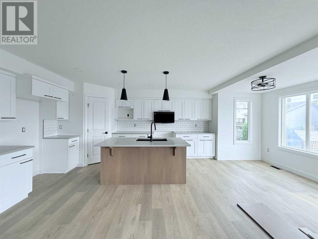 8533 71A AVENUE Image 8