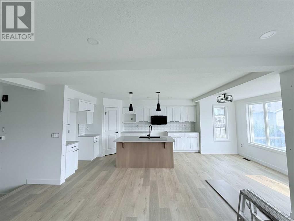 8533 71A AVENUE Image 9