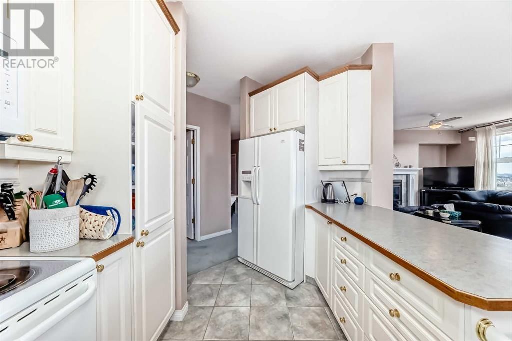 14645 6 STREET SOUTHWEST Image 10