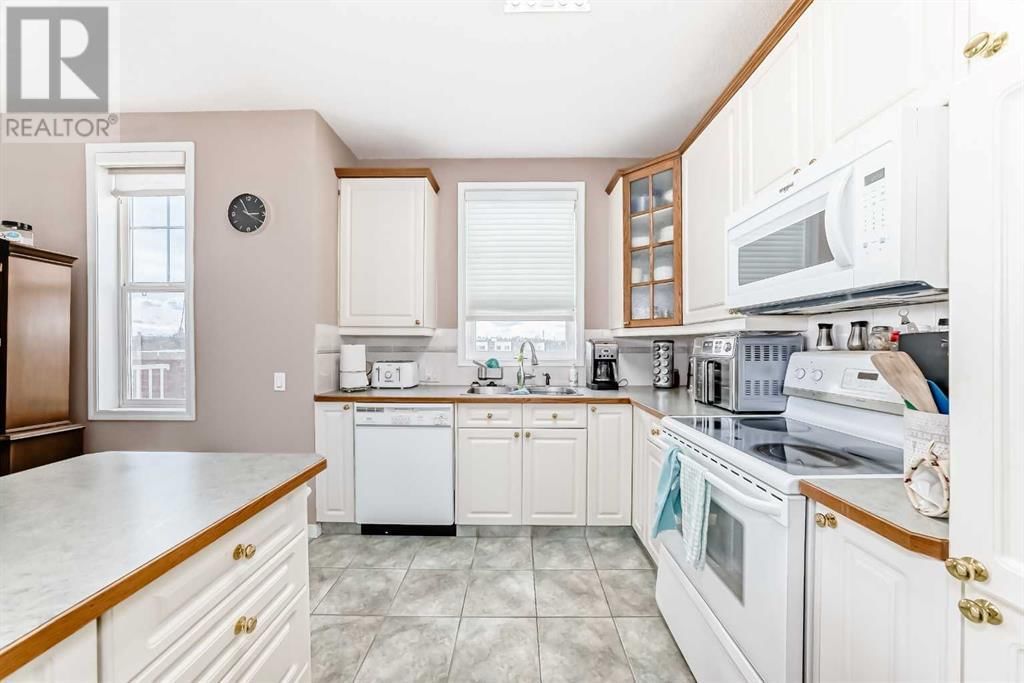 14645 6 STREET SOUTHWEST Image 12