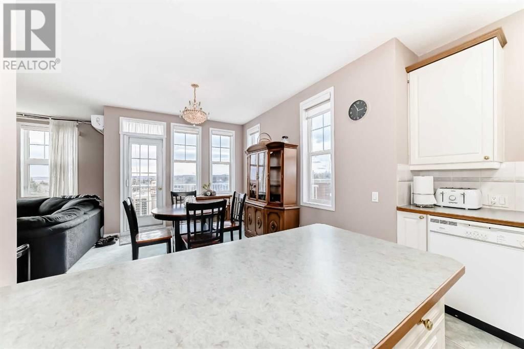 14645 6 STREET SOUTHWEST Image 13