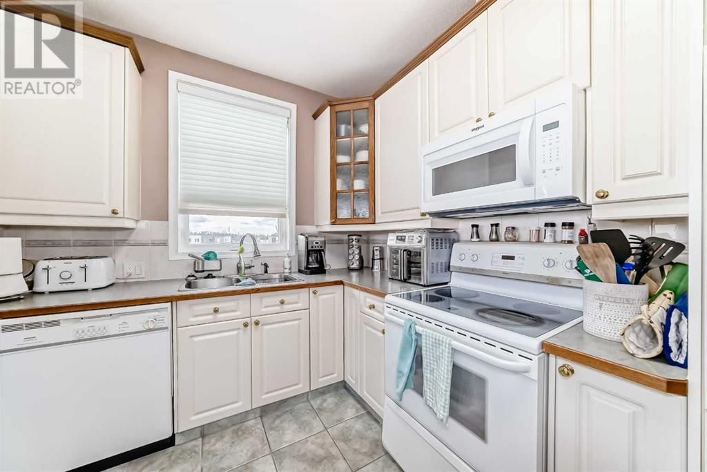 14645 6 STREET SOUTHWEST Image 14
