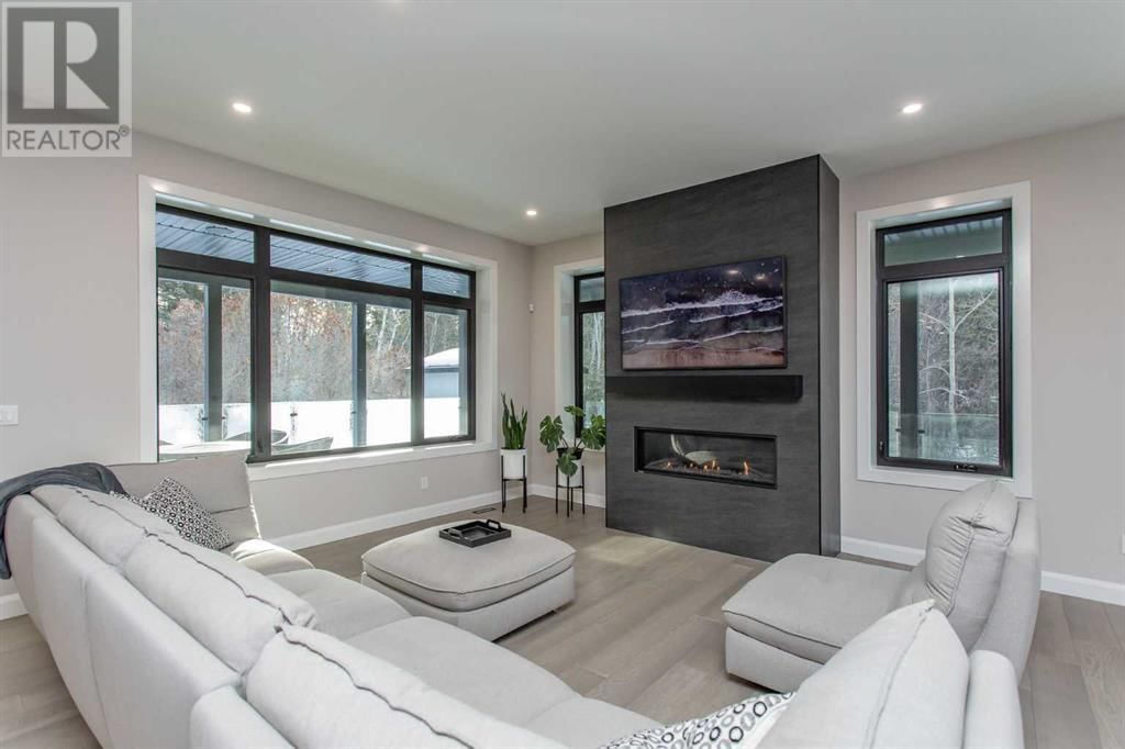 27475 TOWNSHIP ROAD 380 Image 3