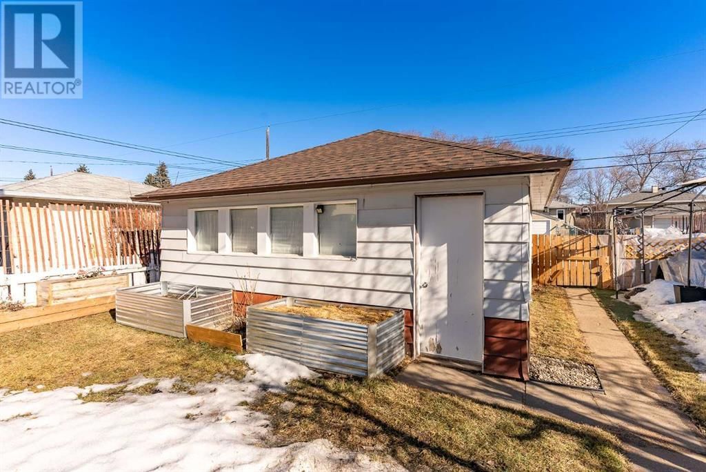 12327 95 Street Nw Edmonton, Alberta