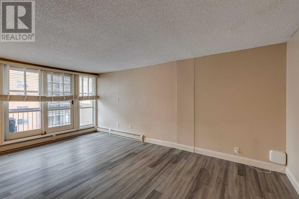 733 14 AVENUE SOUTHWEST Image 5