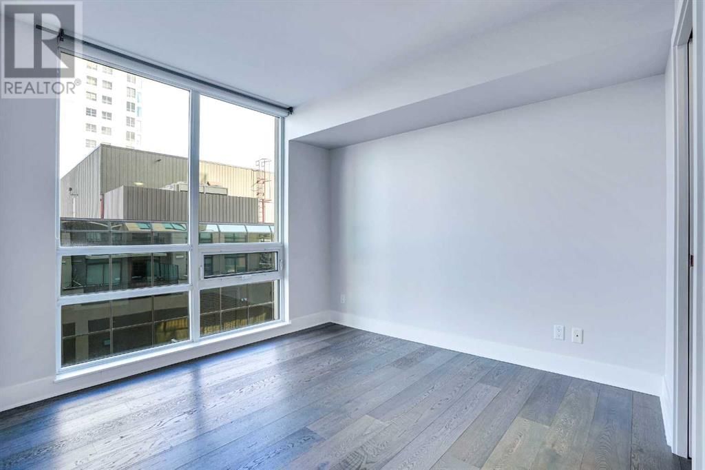 1111 10 STREET SOUTHWEST Image 12