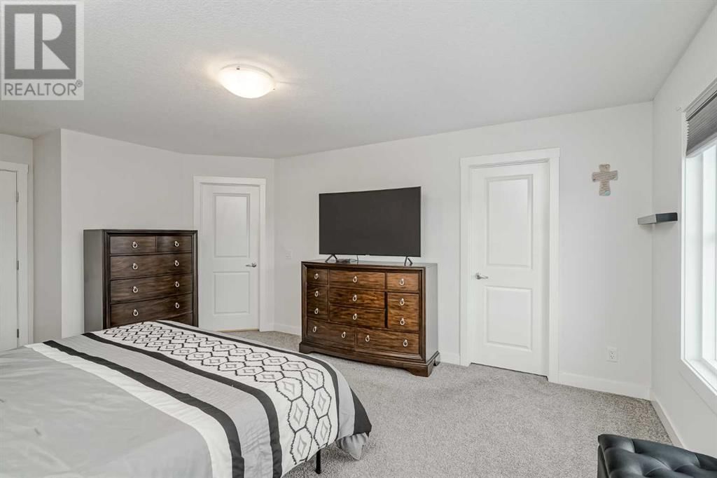 225 SAGE BLUFF RISE NORTHWEST Image 24