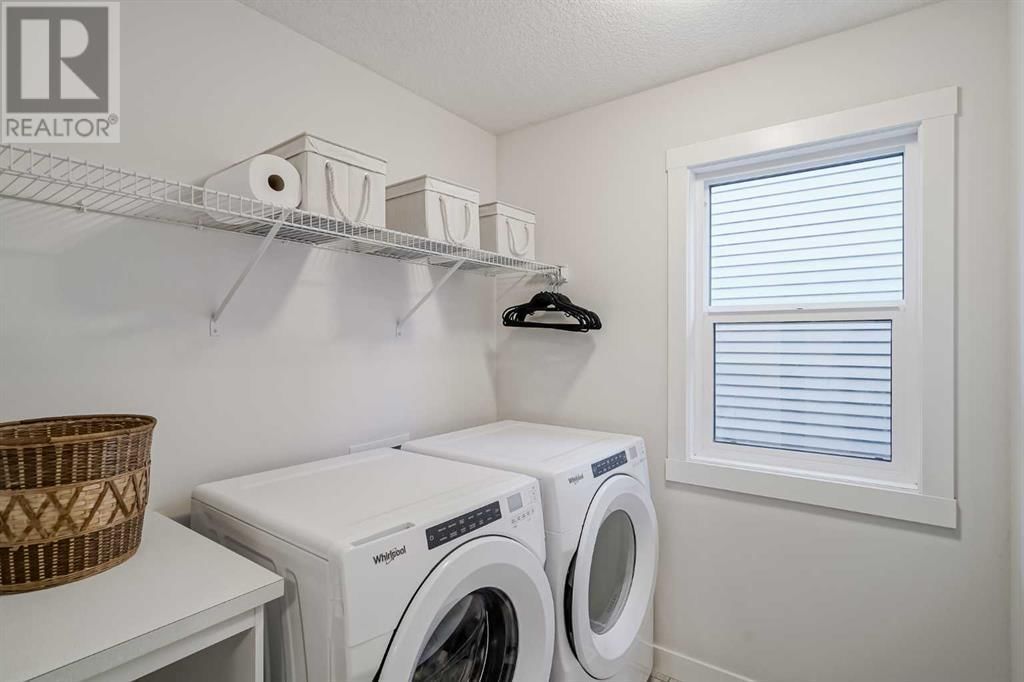 225 SAGE BLUFF RISE NORTHWEST Image 31