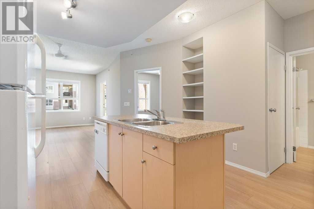 73 ERIN WOODS COURT SOUTHEAST Image 4