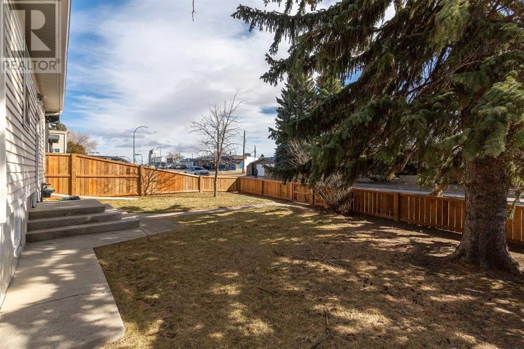 2003 2 Avenue North Lethbridge, Alberta