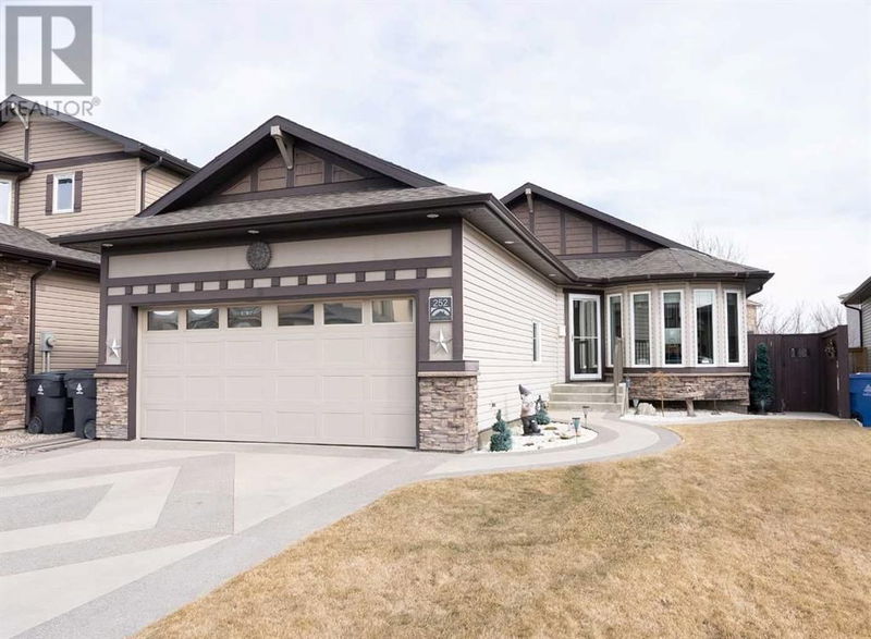 252 Riverpark Boulevard West West Lethbridge, Alberta