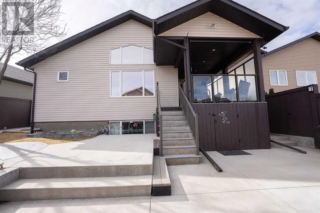 252 Riverpark Boulevard West Lethbridge, Alberta