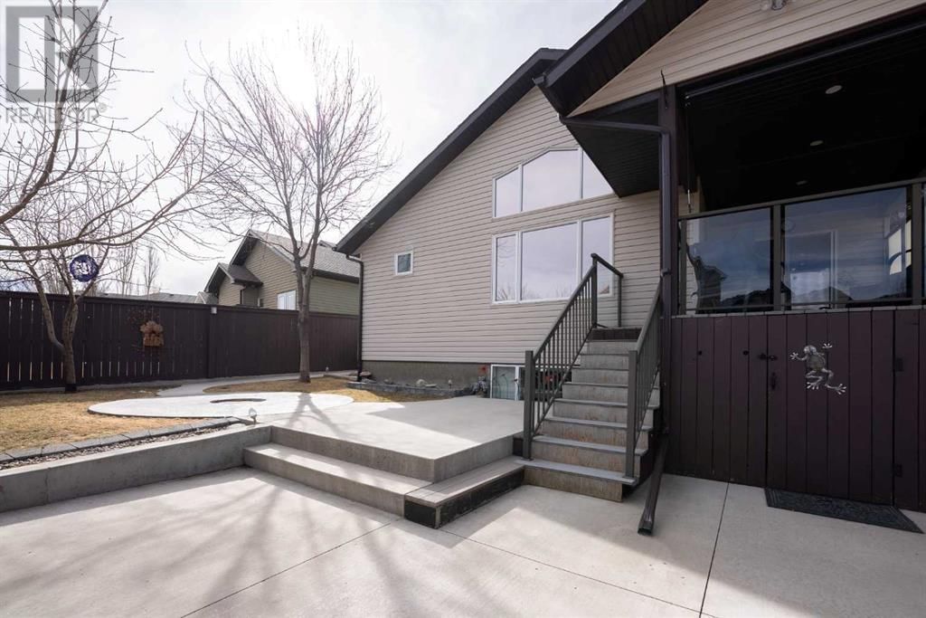 252 Riverpark Boulevard West Lethbridge, Alberta