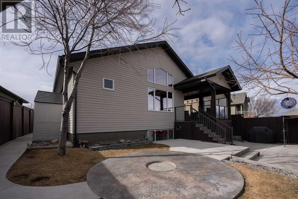 252 Riverpark Boulevard West Lethbridge, Alberta