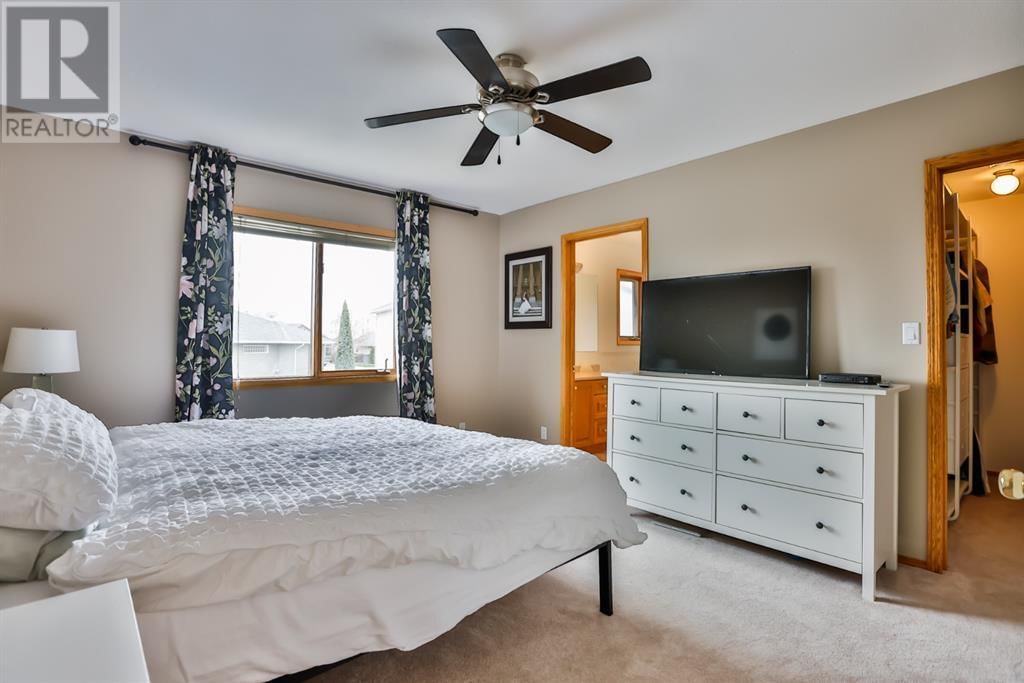 383 Fairmont Boulevard South Lethbridge, Alberta