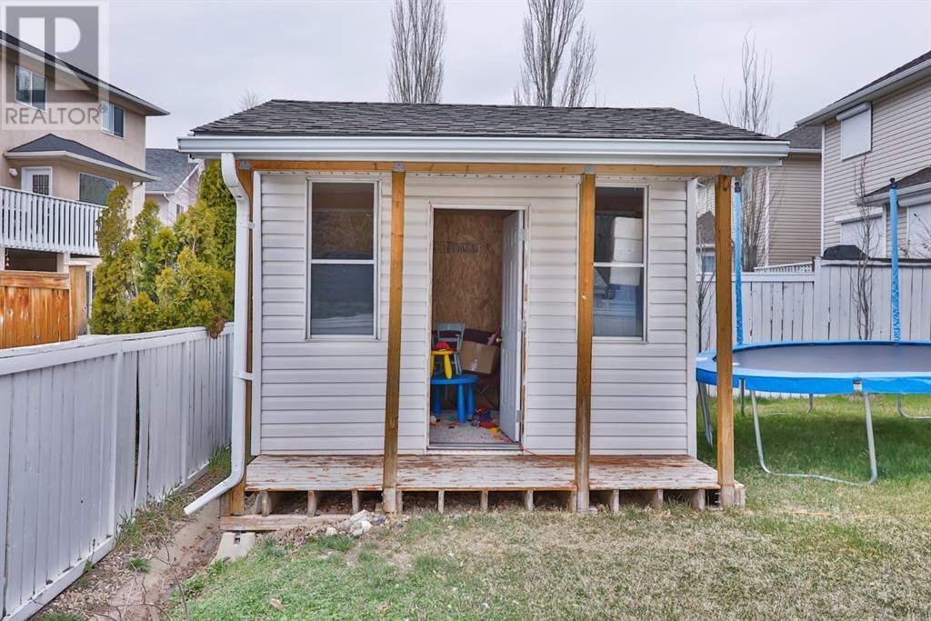 383 Fairmont Boulevard South Lethbridge, Alberta