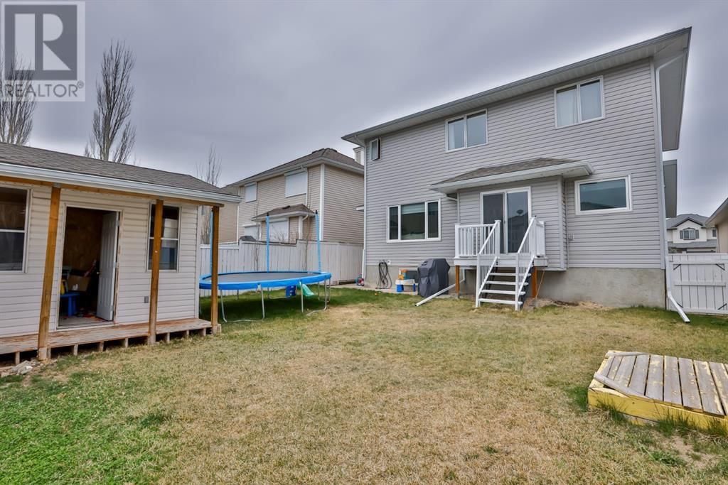 383 Fairmont Boulevard South Lethbridge, Alberta