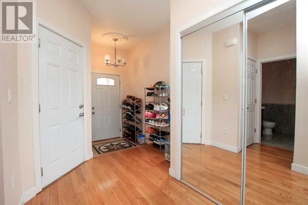 5140 51 STREET Image 2