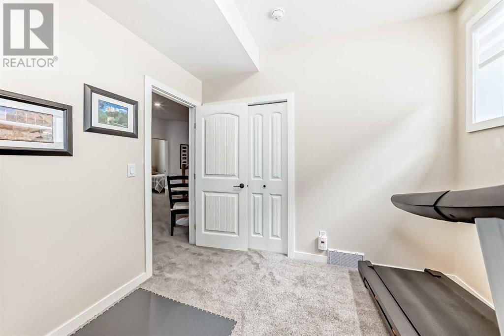 5 ERICA DRIVE Image 32