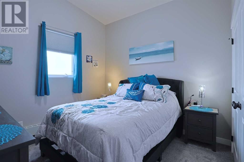 606 LAKESIDE BOULEVARD Image 21