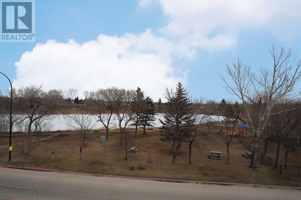 606 LAKESIDE BOULEVARD Image 28