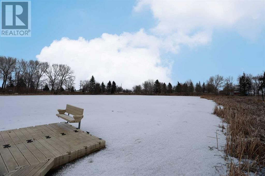 606 LAKESIDE BOULEVARD Image 39