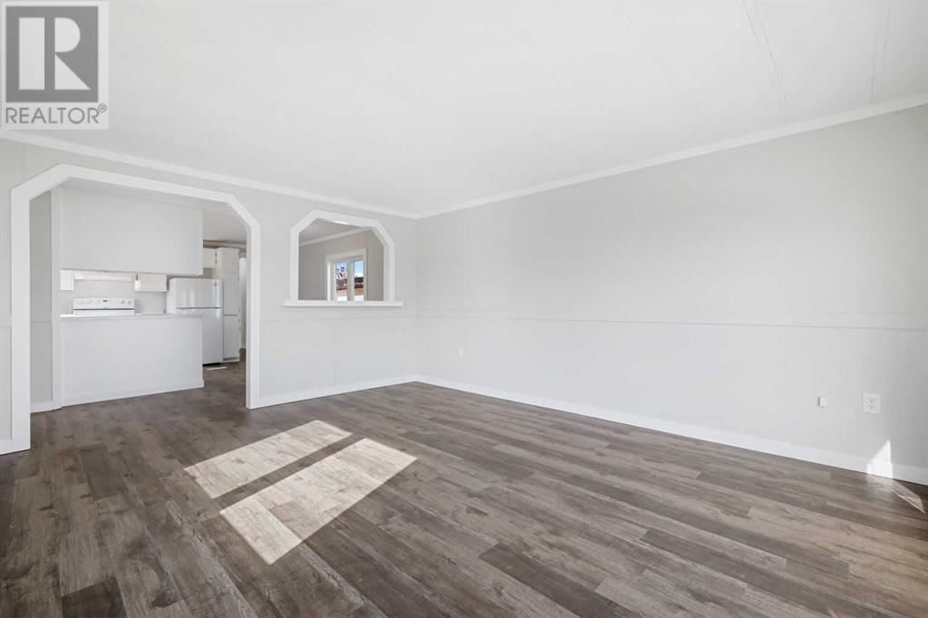 6220 17 AVENUE SOUTHEAST Image 9