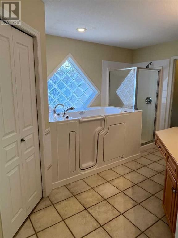 258 Fairmont Garden Road South Lethbridge, Alberta