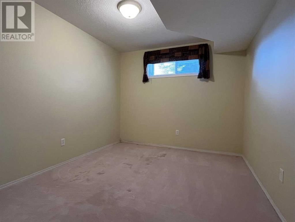 258 Fairmont Garden Road South Lethbridge, Alberta