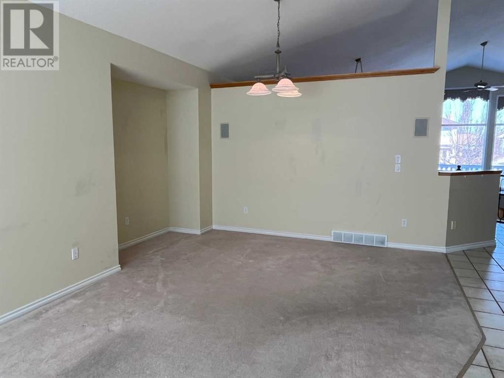 258 Fairmont Garden Road South Lethbridge, Alberta