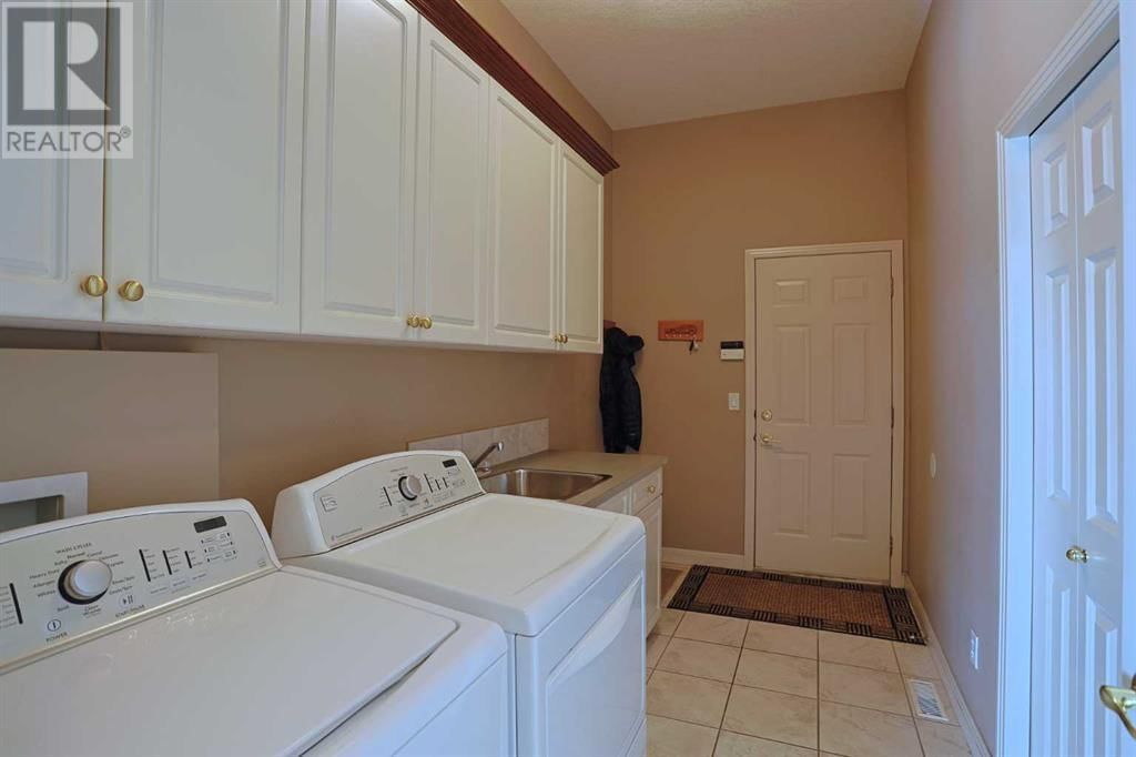 74 HAMPTONS MANOR NORTHWEST Image 22