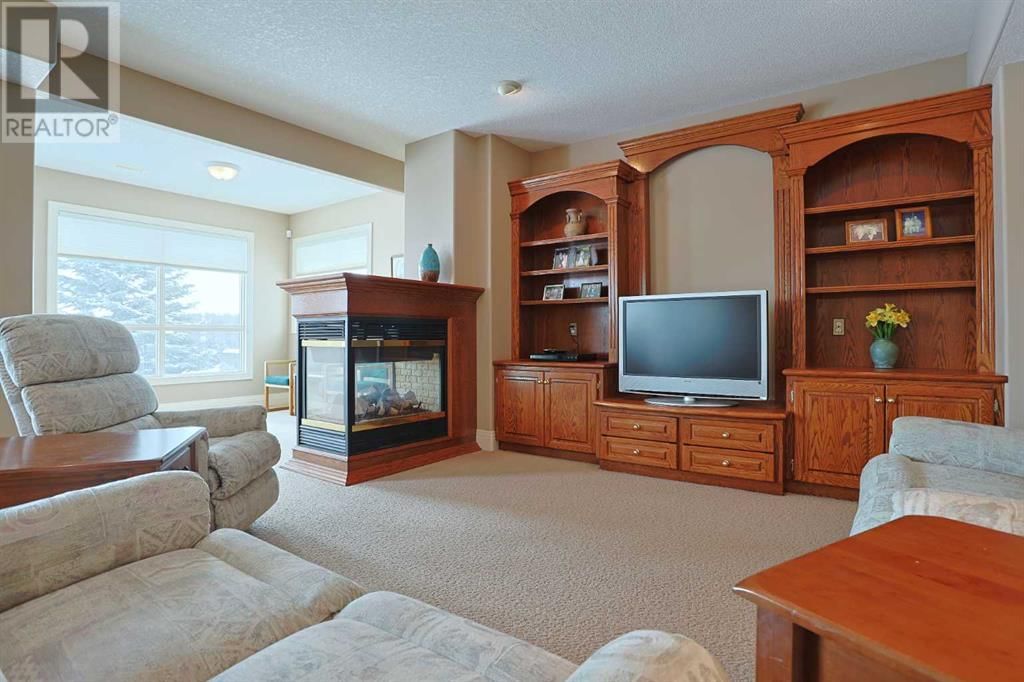 74 HAMPTONS MANOR NORTHWEST Image 37