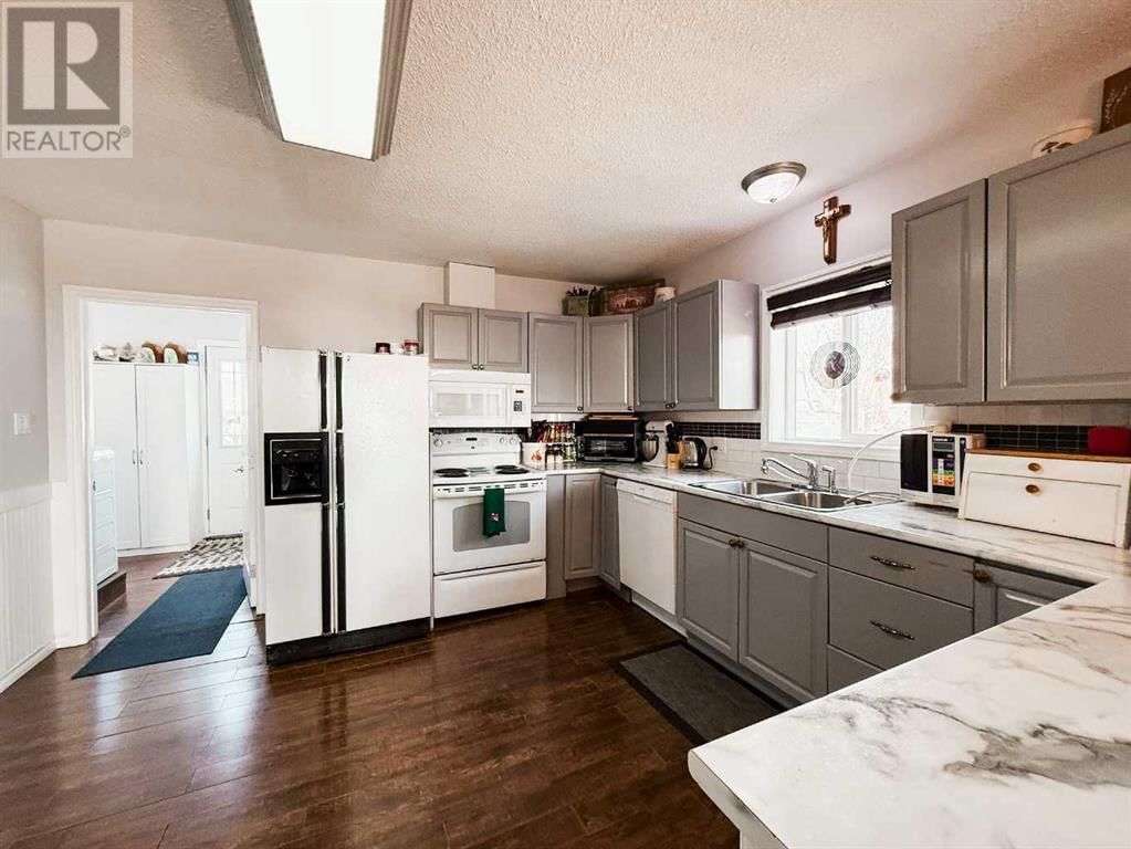 785050 785A TOWNSHIP Image 8