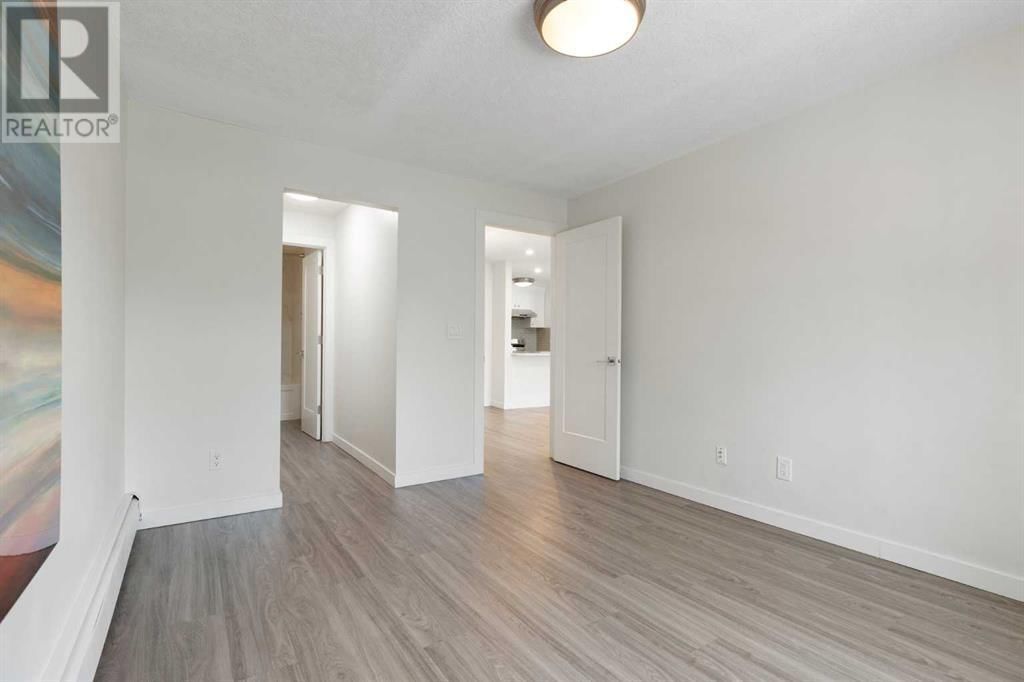 540 18 AVENUE SOUTHWEST Image 29