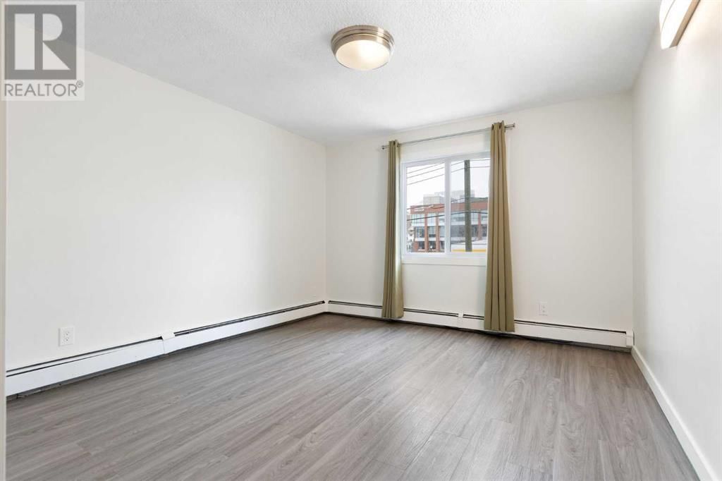 540 18 AVENUE SOUTHWEST Image 33