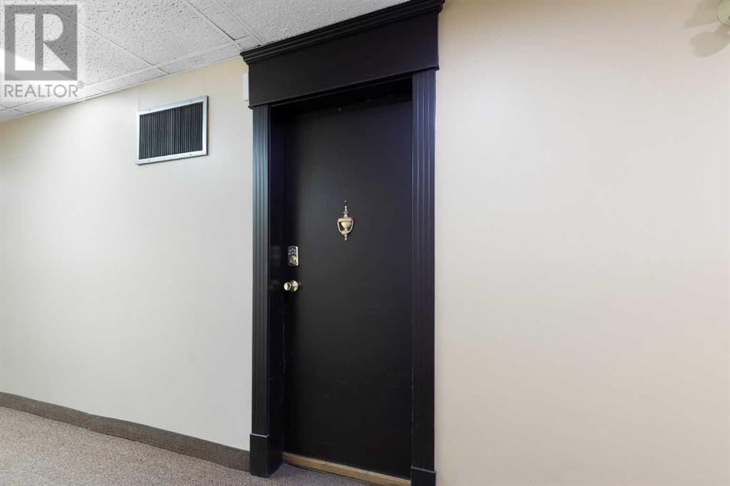 540 18 AVENUE SOUTHWEST Image 5
