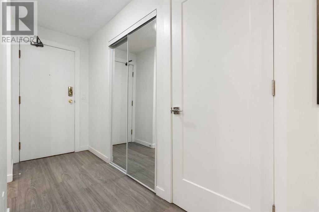 540 18 AVENUE SOUTHWEST Image 8
