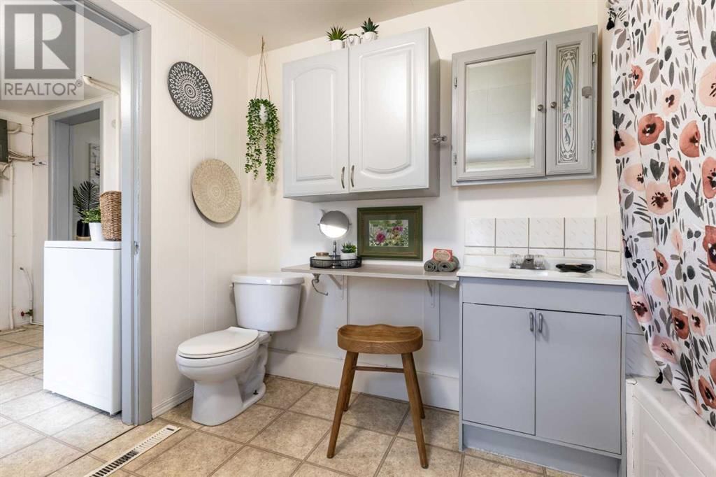 825 3 STREET SOUTHEAST Image 23