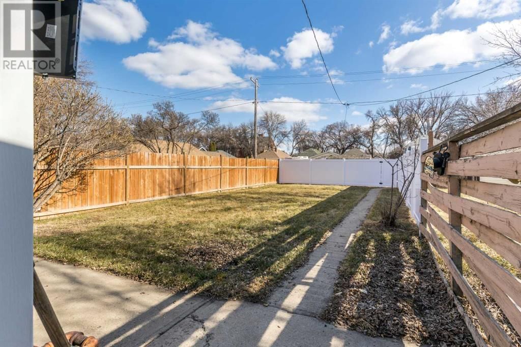 825 3 STREET SOUTHEAST Image 25