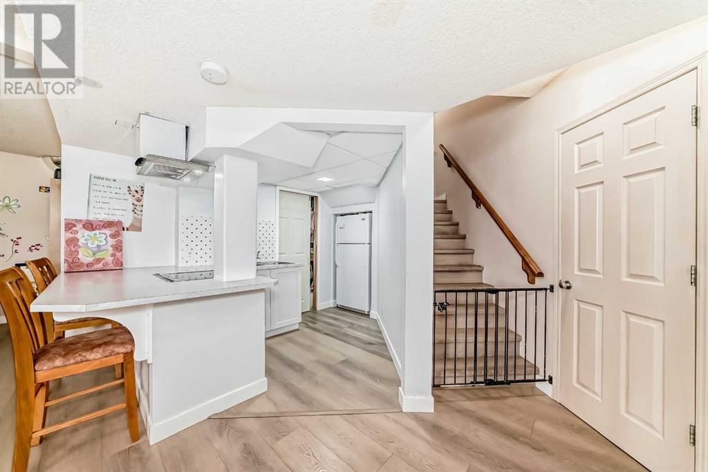 250 EVERSYDE CLOSE SOUTHWEST Image 25