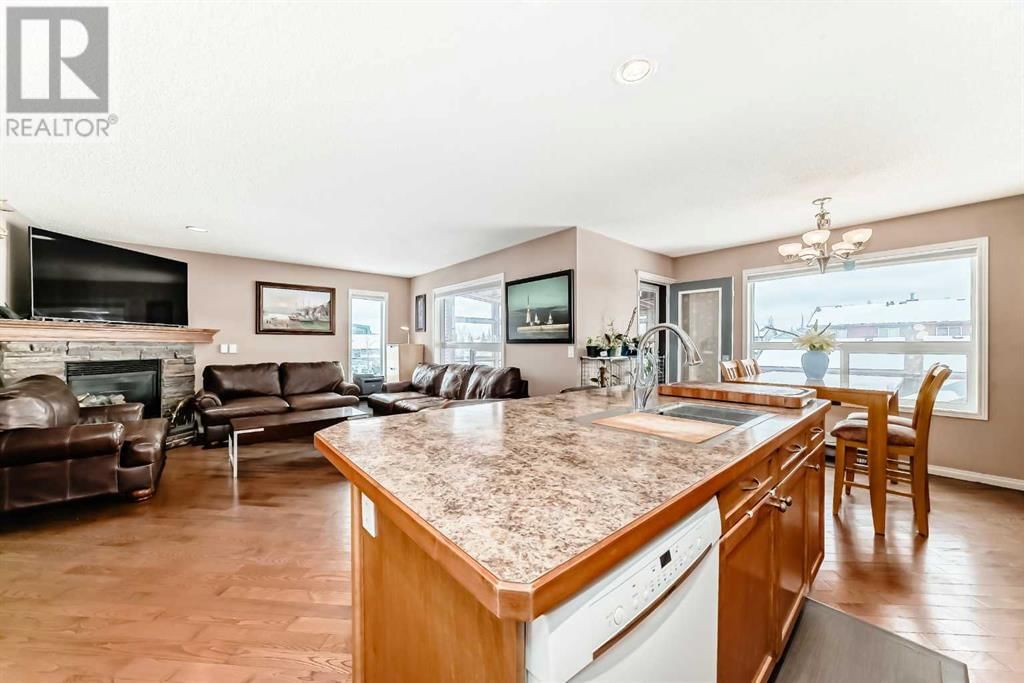 250 EVERSYDE CLOSE SOUTHWEST Image 5