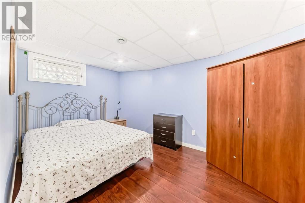 231 SADDLEMEAD ROAD NORTHEAST Image 32